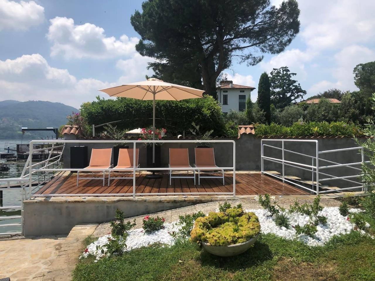 Villa Anastasye Your Lakefront Vacation Rental Predore Buitenkant foto