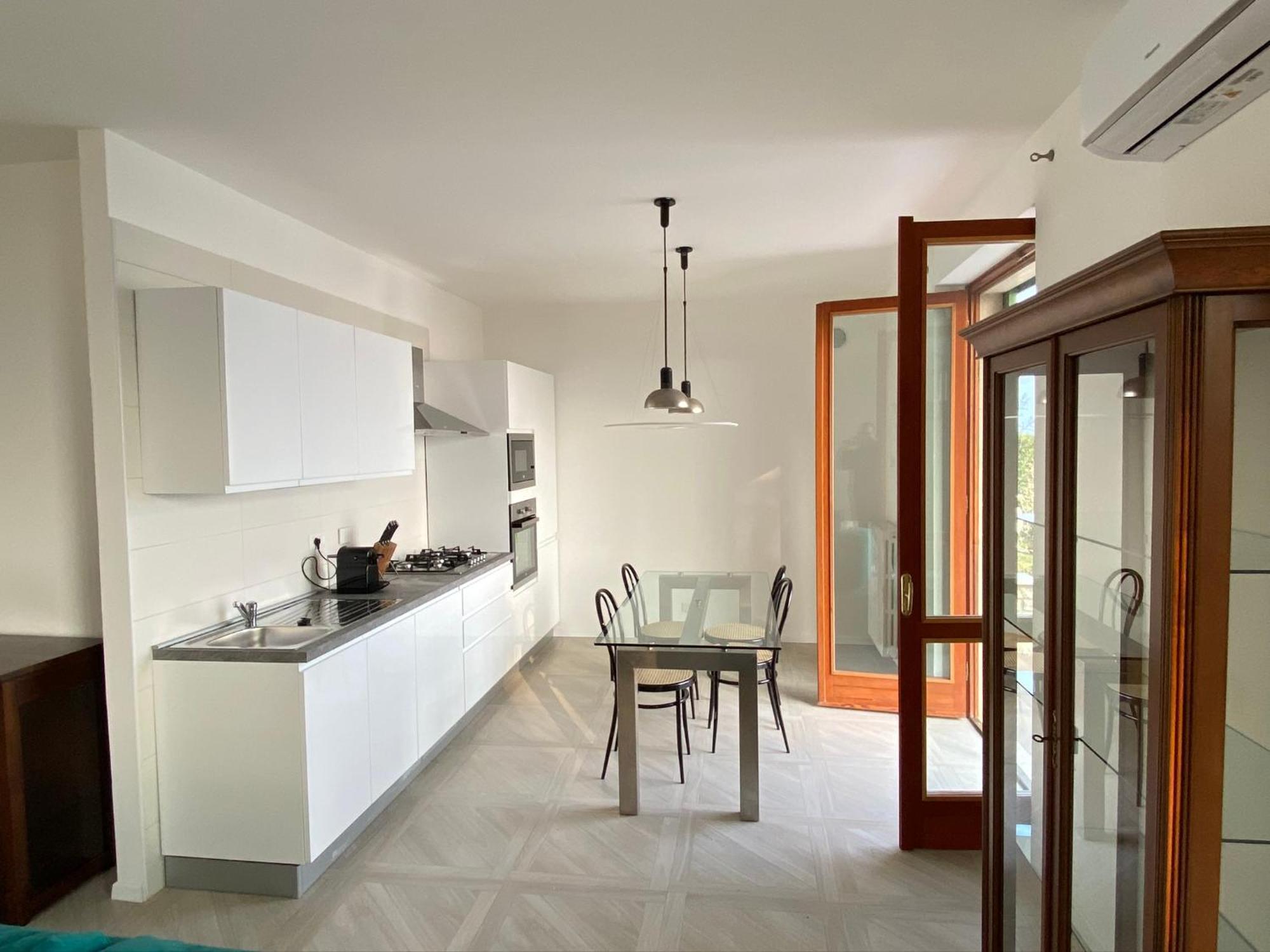 Villa Anastasye Your Lakefront Vacation Rental Predore Buitenkant foto